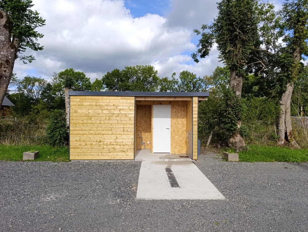 Aire camping-car  Mazaye (63230) - Photo 4